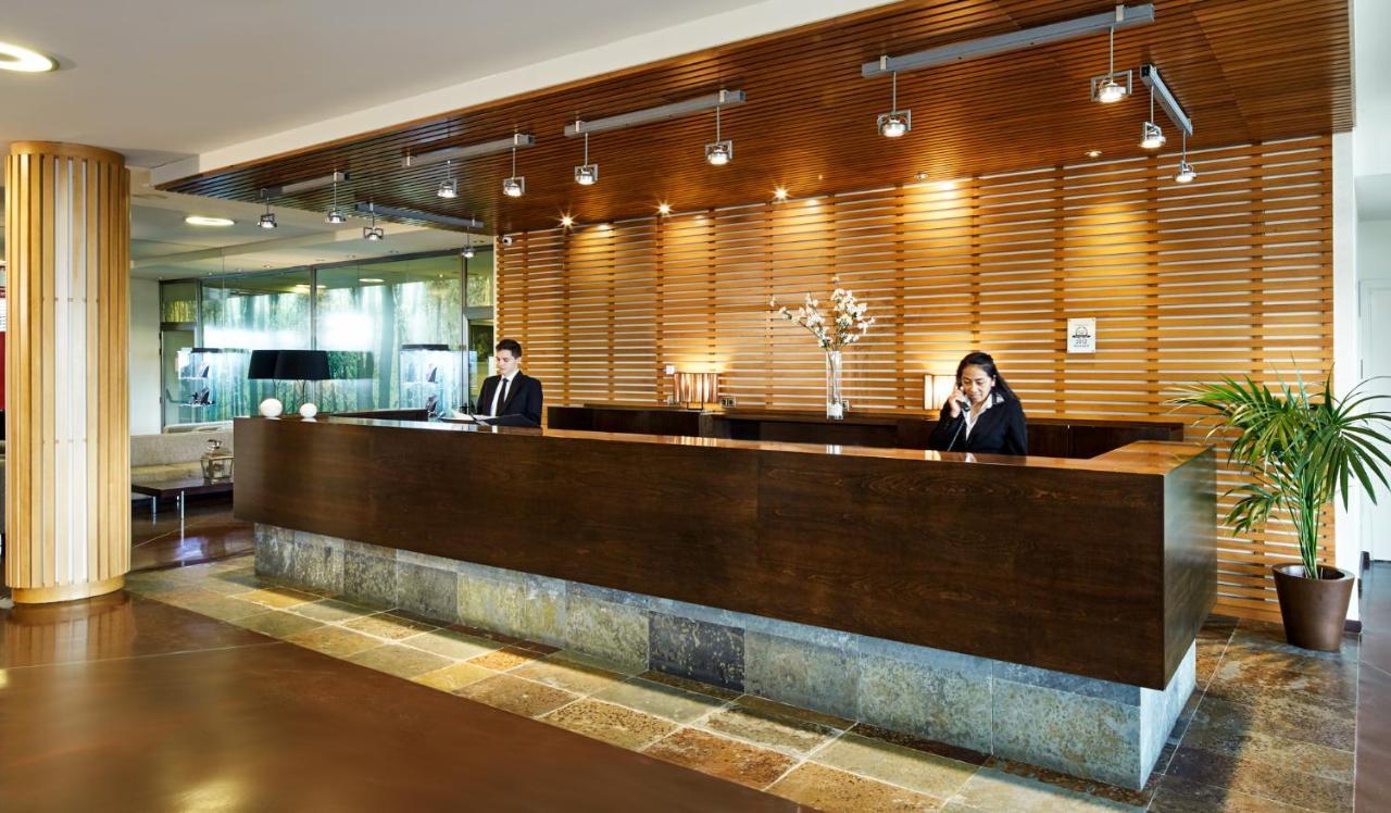 Hotel & La Collada
