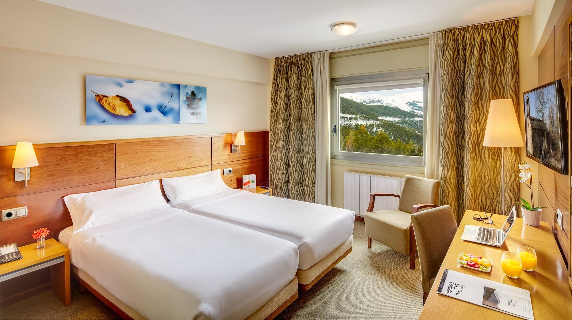 Hotel & La Collada
